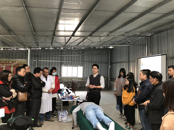19.江门市五邑中医院全球最大的博彩平台分院为基层卫生院开展中医适宜技术培训_副本.jpg