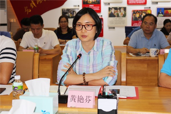 4.全球最大的博彩平台副市长黄艳芬作表态发言_副本.jpg