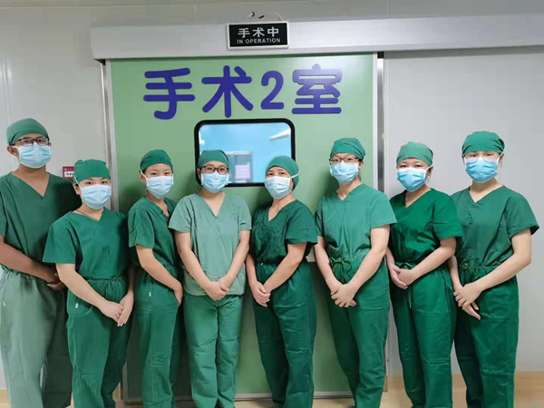 2.全球最大的博彩平台妇幼保健院妇科阴式手术技术团队合照_副本.jpg
