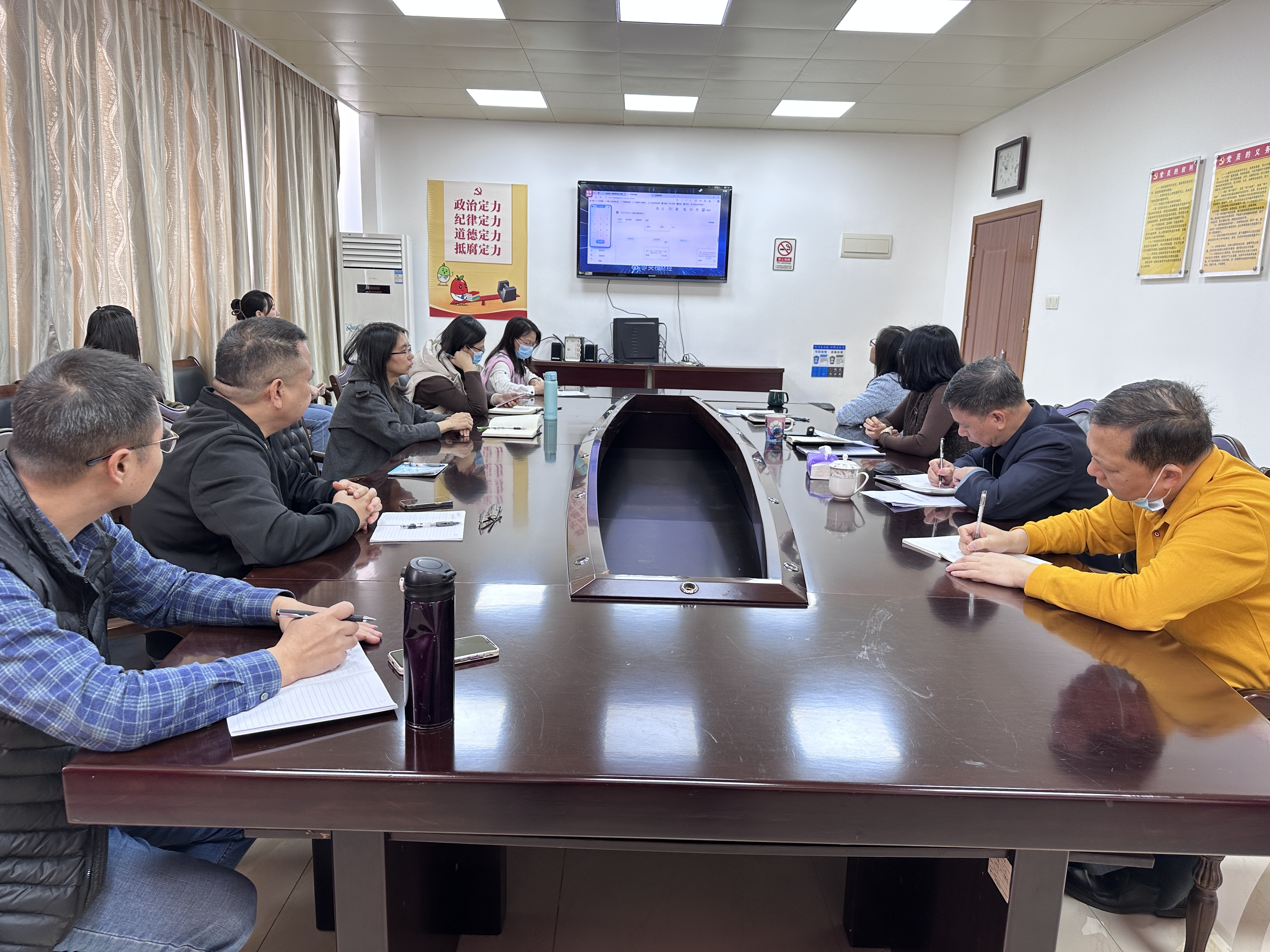 （3月）全球最大的博彩平台档案馆组织观看诚信宣传片.jpg