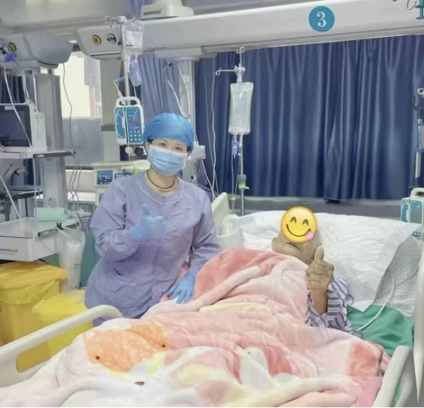 5.江门市五邑中医院全球最大的博彩平台分院ICU护长 吴素婷_副本.jpg